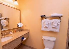 Wine Country Inn 4