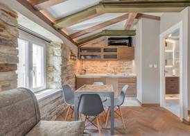 Palace Luxury Retreat - Old Town 3