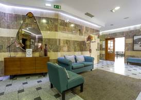 Hotel Arangues 3