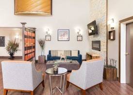 Comfort Suites Odessa near University 2