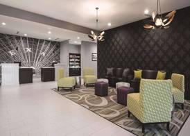 La Quinta Inn & Suites by Wyndham Fort Worth West - I-30 3