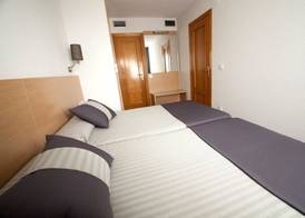Aparthotel Acuazul 4