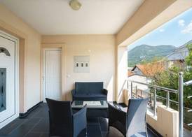 Apartments Lora 2