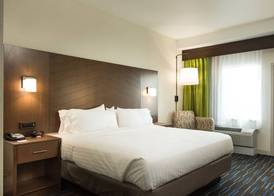 Holiday Inn Express & Suites ROCK FALLS by IHG 2