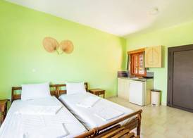 Sun Beach Apartments 3