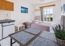 Johnhara Studios & Apartments 3