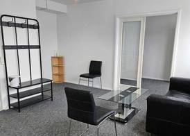 Airport Apartment 5