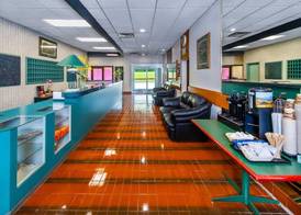 Crestwood Hotel 3