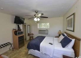 Shiner Country Inn 5