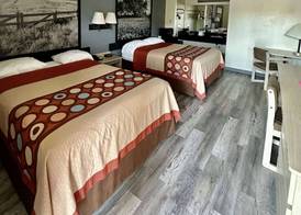 Super 8 by Wyndham Athens TX 4