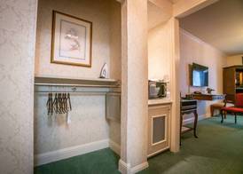 Bristol Hotel, Boutique Collection 5