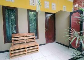 RedDoorz @ Saren Anyar Homestay Lukluk 4