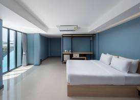 Nora LakeView 3
