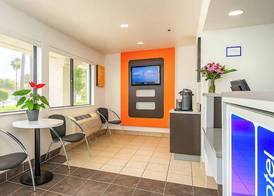 Motel 6-Carlsbad, CA Beach 2