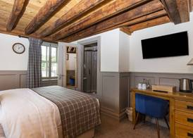 The Fleece Inn 3