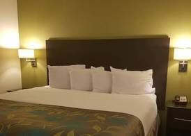 Baymont by Wyndham Eau Claire WI 5
