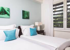 Carlisle Bay 3