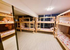 Unique City Hostel 100 meters from Beach 5