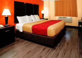 Econo Lodge Rome South 3