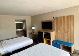 Days Inn by Wyndham Ruther Glen Kings Dominion Area 3