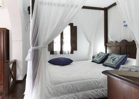 Anna Traditional Apartments 4