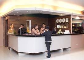 Allure Hotel & Suites 2