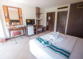 Phi Phi Island Cabana Hotel 5