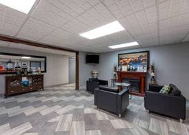 Quality Inn Austintown-Youngstown West 2
