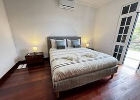 Wolf Villa 5