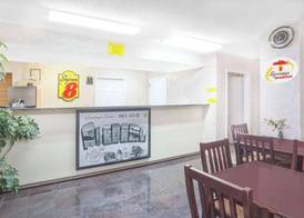 Super 8 by Wyndham Decatur Priceville 2
