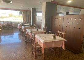 Hotel Reina Isabel 4