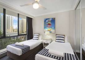 Aegean Apartments Surfers Paradise 4