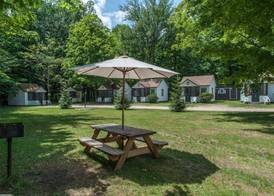 Profile Motel & Cottages 4