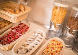 Coral beach house & food 5