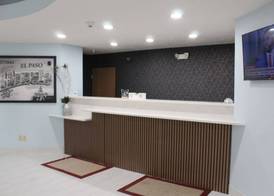 Burgundy Inn and Suites 3