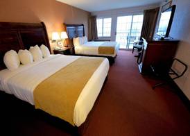 Crown Choice Inn & Suites Lakeview and Waterpark 4