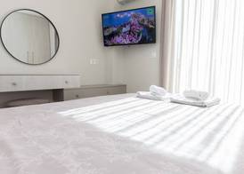 Marousi Modern Green Oasis with Balcony 3