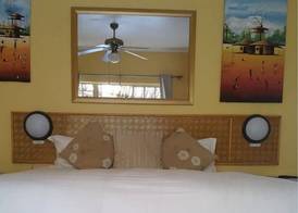 Flintstones Guest House Fourways 4
