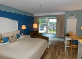 Watkins Glen Harbor Hotel 3