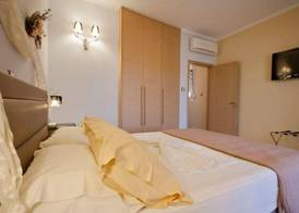 Sun Village Hotel Apartments 5