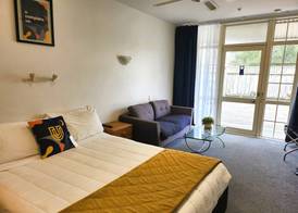 U Studios Paraparaumu, SureStay Collection by BW 5