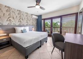 LionsDive Beach Resort 4