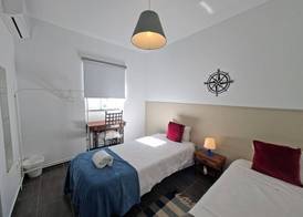 Sleep & Go Faro Airport Guest House 5