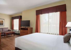 Days Inn & Suites by Wyndham Sherwood Park Edmonton 4