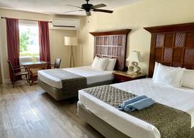 Bolongo Bay Beach Resort 3