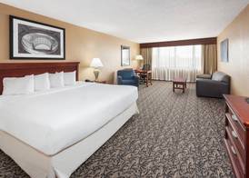 Capitol Plaza Hotel Jefferson City 5