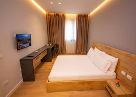 Central Chic Apartments 3