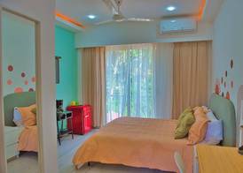 MARINA BAY HOTEL BOUTIQUE 5