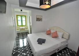 Sidewalk Boutique Hotel 2