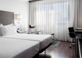 AC Hotel by Marriott Alicante 4